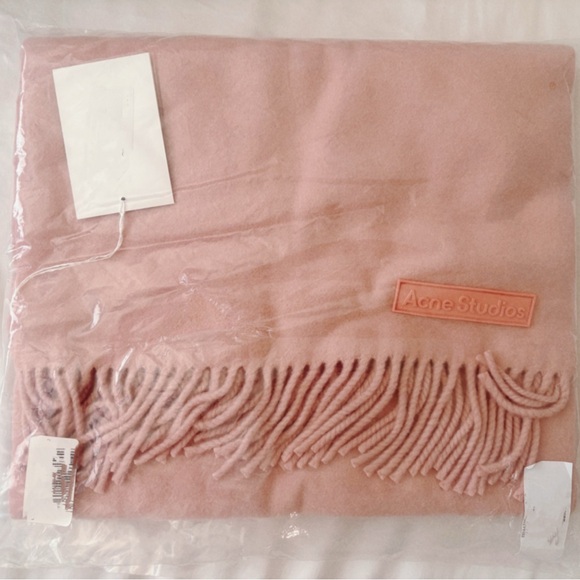 NWT: Acne Studios Blush Pink Fringe Wrap - Picture 1 of 3